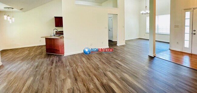 Photo - Very nice ranch in the MILL CREEK cluster ... Casa