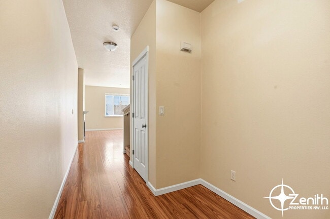 Photo - 3005 NE 75th St