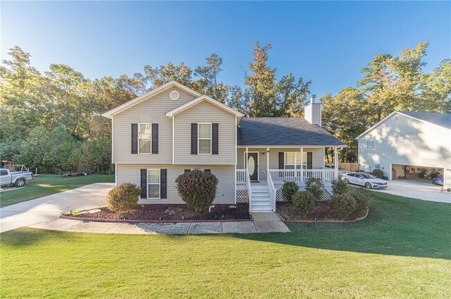 Photo - 583 Embassy Walk