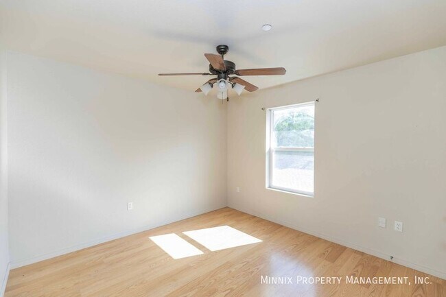 Photo - 203 27th St Unit B