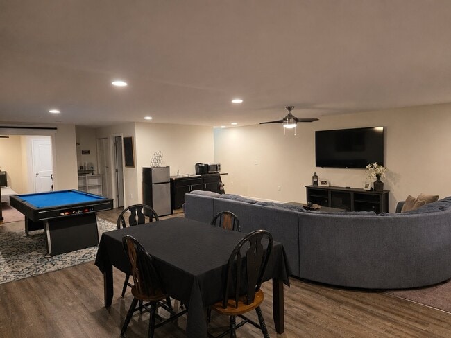 Photo - 5037 Kennel Ln Unidad 1