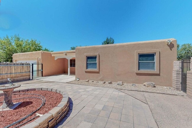 Photo - 501 Calle del la Angel