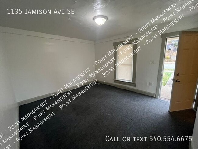 Photo - 1135 Jamison Ave SE