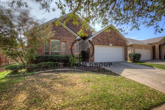 Photo - 3217 Hornbeam St