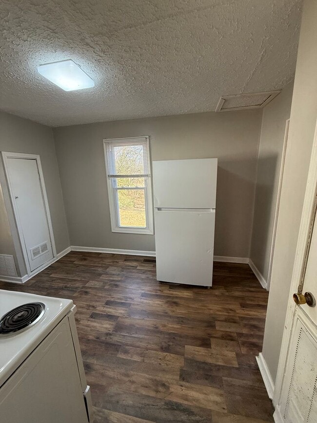 Photo - 223 Sunset Ave