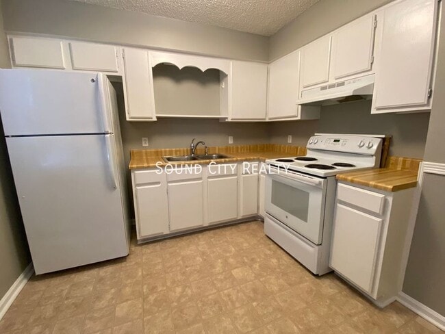 Photo - 3533 Albee Dr Unit 3533