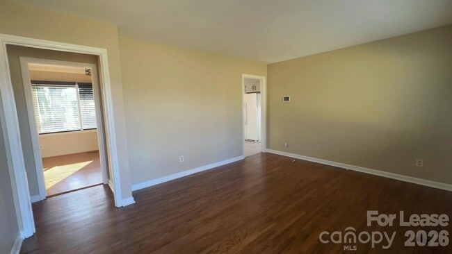 Photo - 715 Tom Hunter Rd