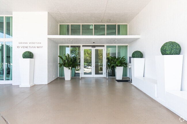 Entrance - Grand Venetian