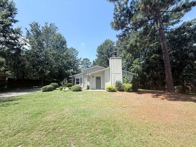 Photo - 890 Bridgette St