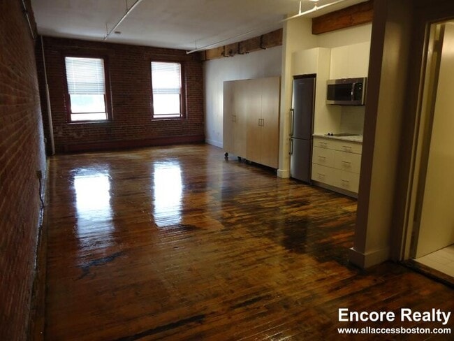 Photo - 775 Tremont St