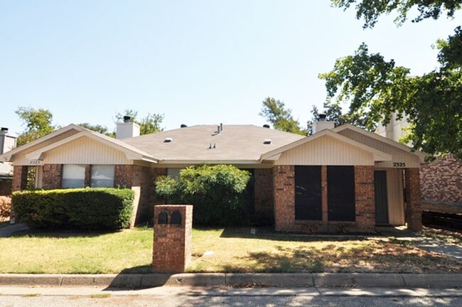 2323-2325 Miguel Lane - 2323-2325 Miguel Lane Apartment Unit 2325