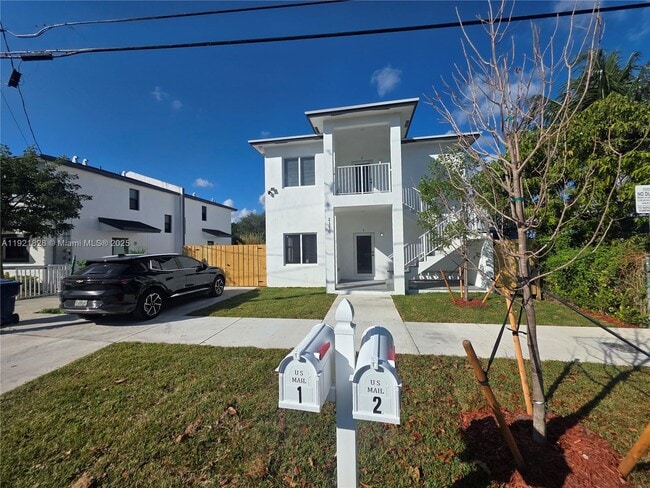 Building Photo - 21210 SW 119th Ave Unit 2