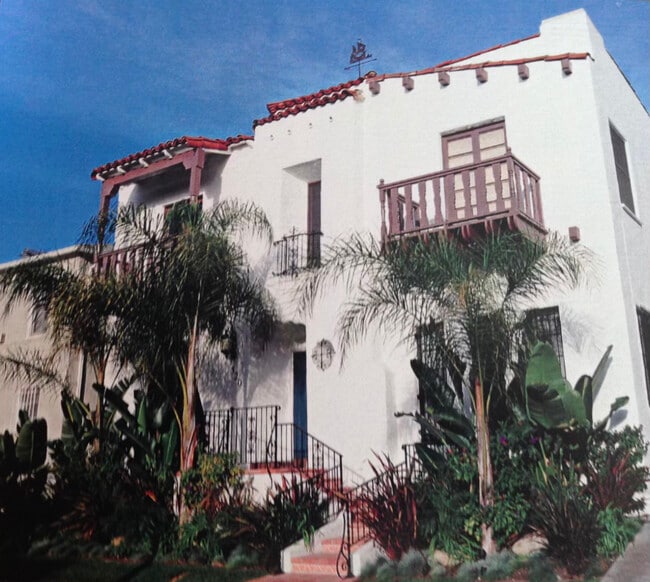 Photo - 320 N Genesee Ave