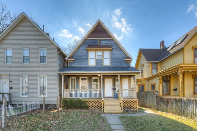 Building Photo - 4115 Whitman Ave Unit B