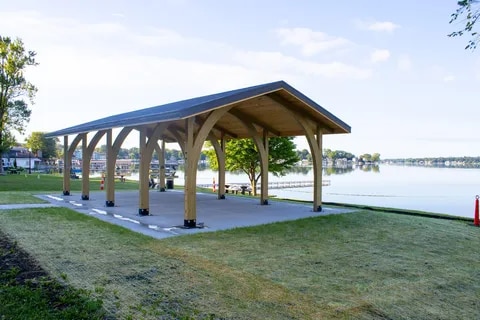 Photo - 7405 Lake Shore Dr