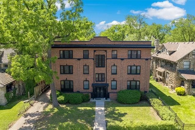 Photo - 3708 Summit St