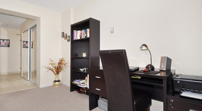 Photo - Marlborough Tower Unit 01004