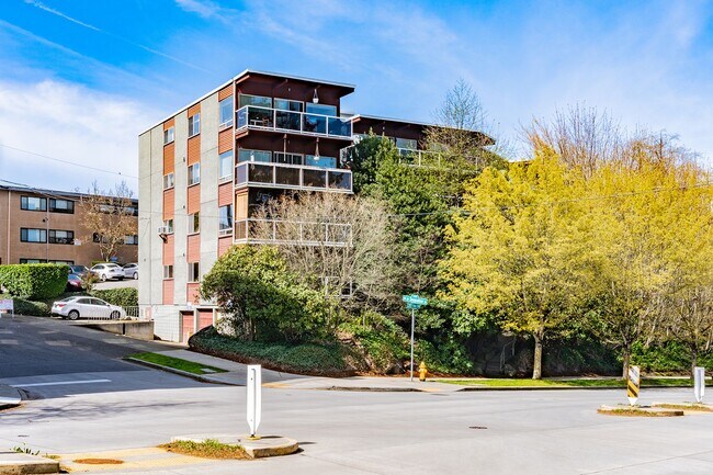 Fairway Apartments