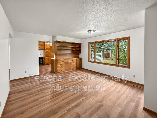 Photo - 3231 1st St N