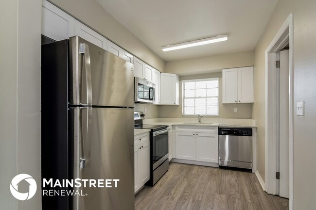 Photo - 4208 King Alfred Dr