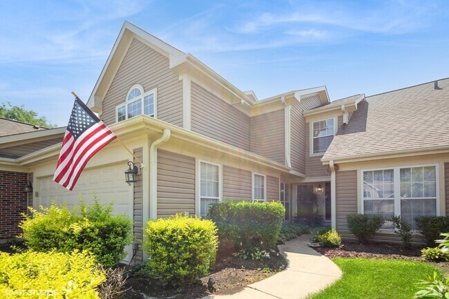 Building Photo - 707 Clover Hill Ct Rental