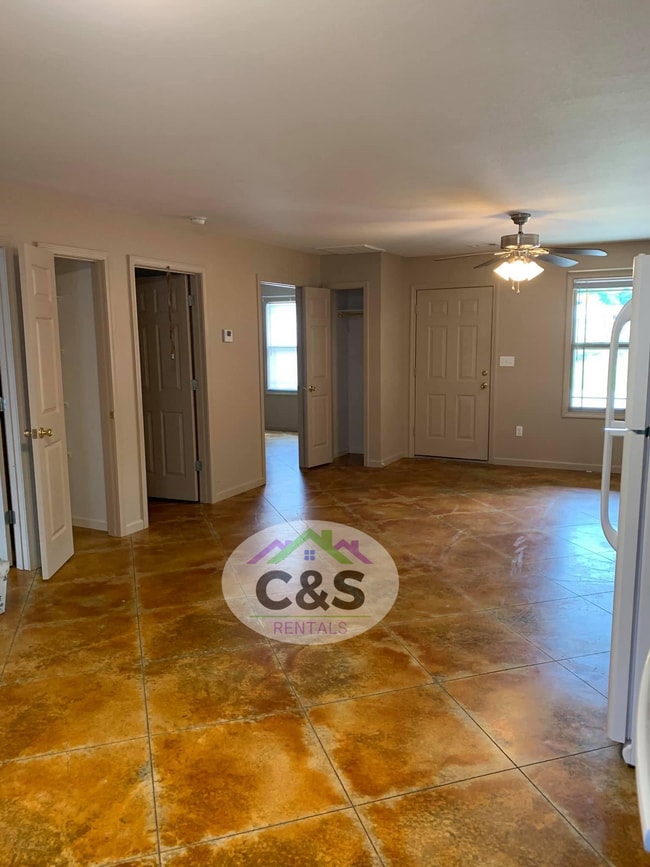 Photo - 2161 Smothers Rd