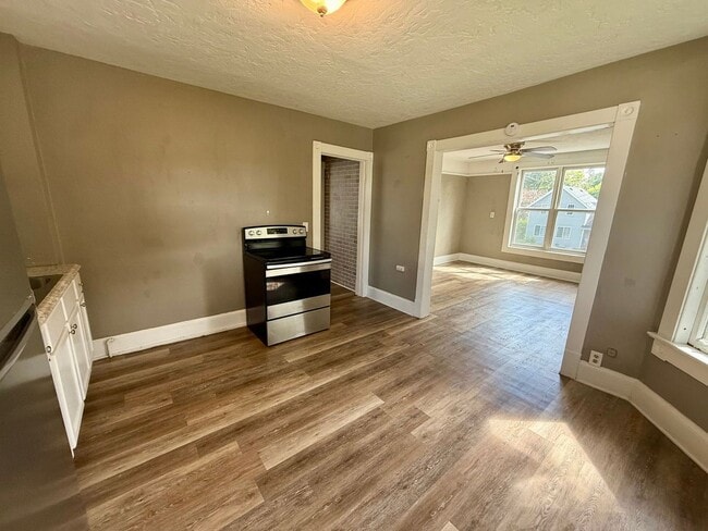Photo - 710 Lincoln St Unidad Upper
