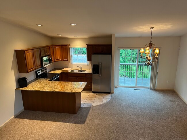 Kitchen & Dining - 69 Tiara Ct Townhome
