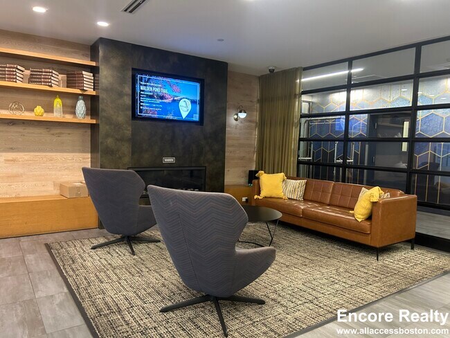 Photo - 65 Brainerd Rd Unidad 75-102