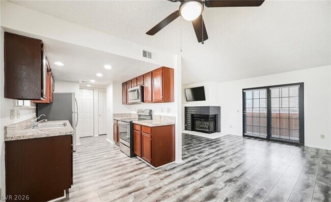 Photo - 101 Luna Way Unit 149
