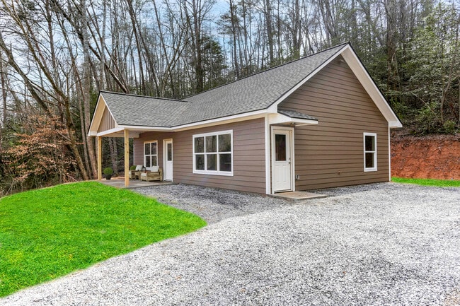 Building Photo - 68 Avery Acres Ln
