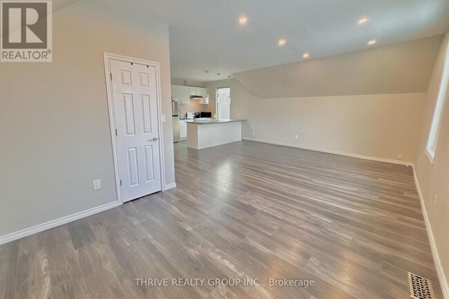 Photo - 119 McClary Ave