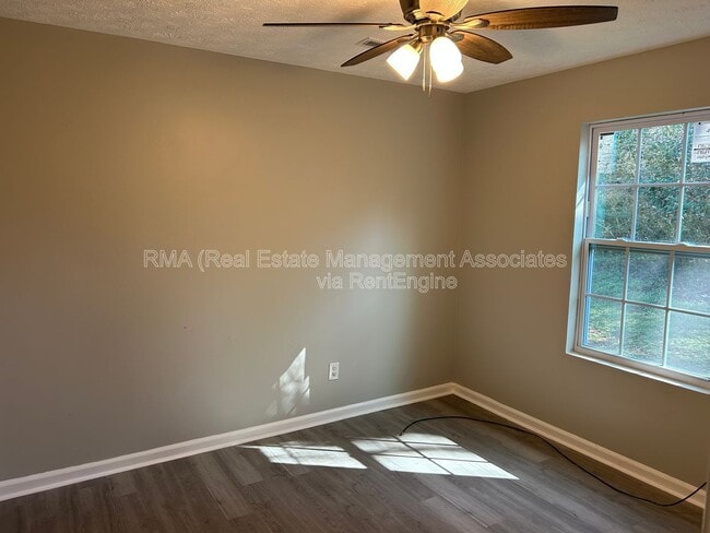 Photo - 82 Crystal Brook