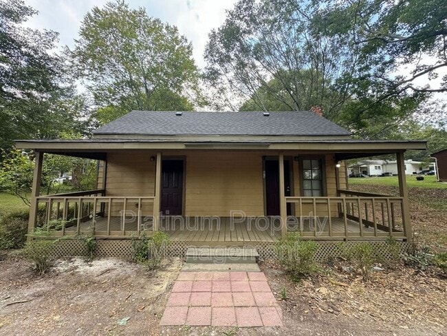 Building Photo - 93 Benson St Rental