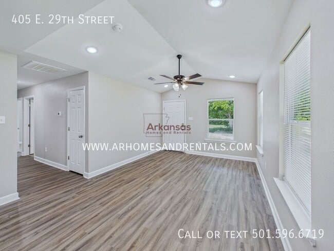 Photo - 405 E 29th St