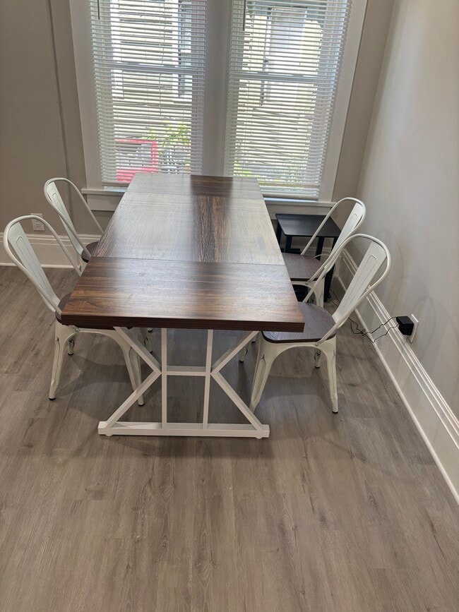 Photo - 1445 E 112th St