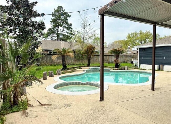 Photo - 20211 Salzburg Ln