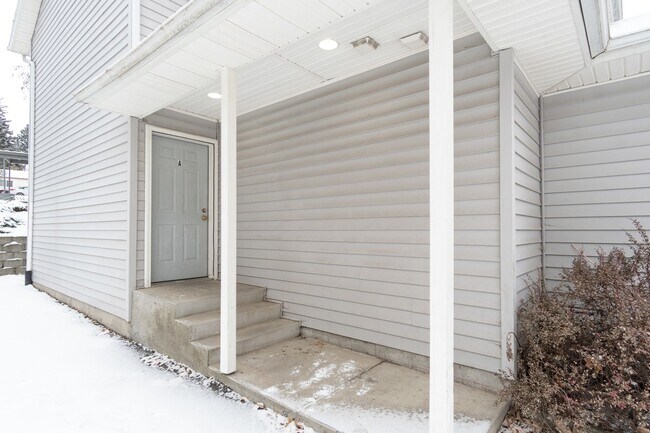 Photo - 1020 NE D St Unit B1