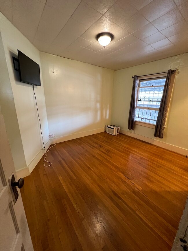 Photo - 2114 S Rimpau Blvd