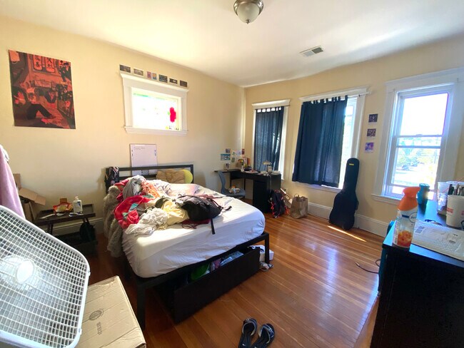 Photo - 89 Winthrop St Unit 2