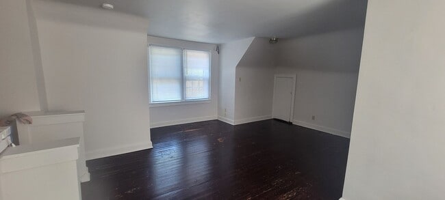 2044 Iuka Ave Unit C
