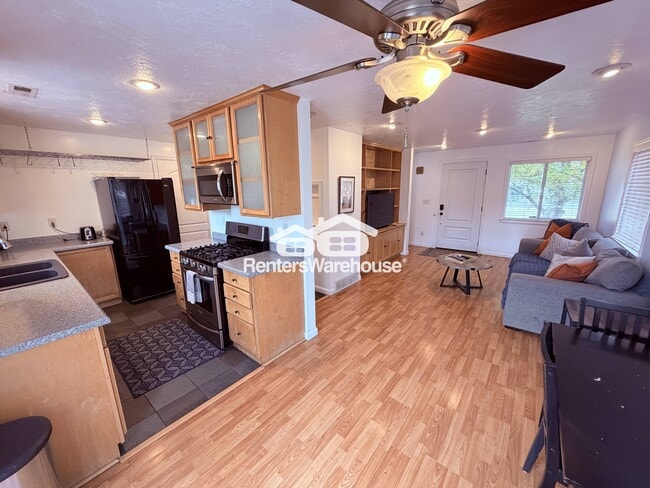 Photo - 2555 S 400 E