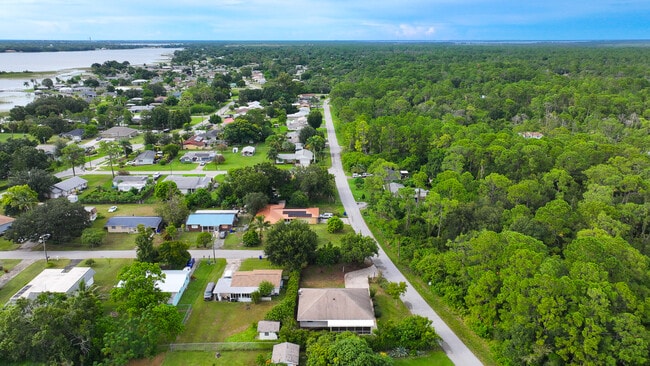 Photo - 208 Serenade Dr