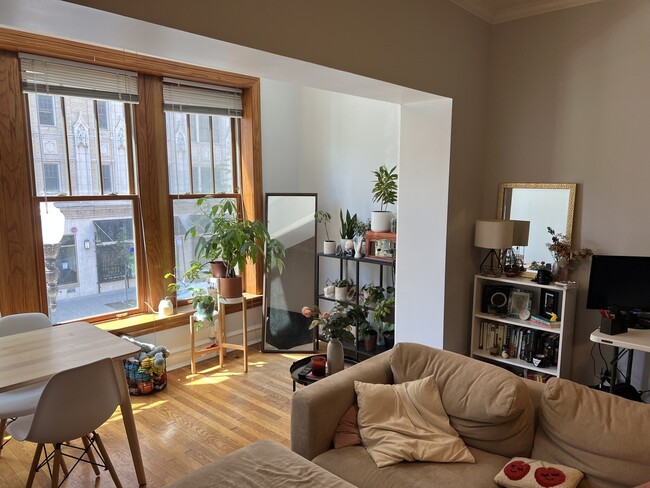 Photo - 1042 W Bryn Mawr Ave Unit 3