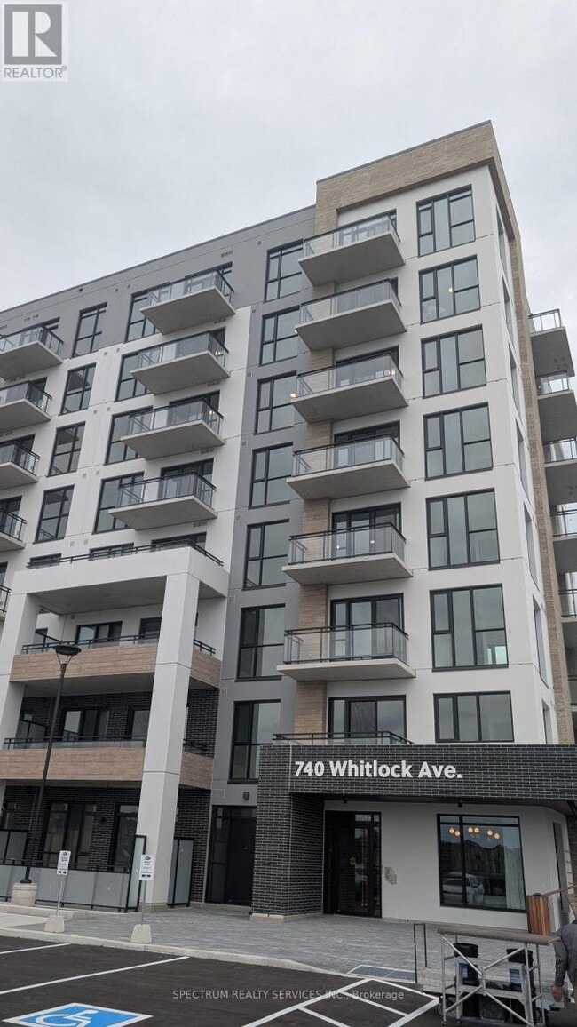 Photo - 740 Whitlock Ave Unité 317