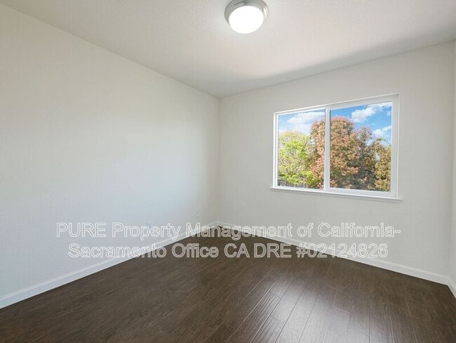 Photo - 2011 Misty Meadow Dr