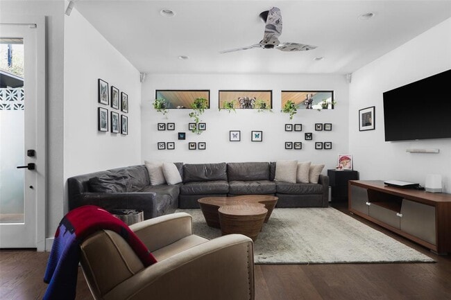 Photo - 4420 Mt Vernon Dr Unit A