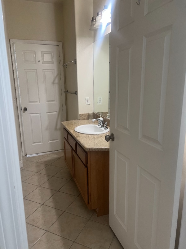 Photo - 452 W Duarte Rd