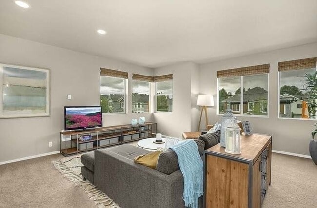 Photo - Fantastic and Private corner unit