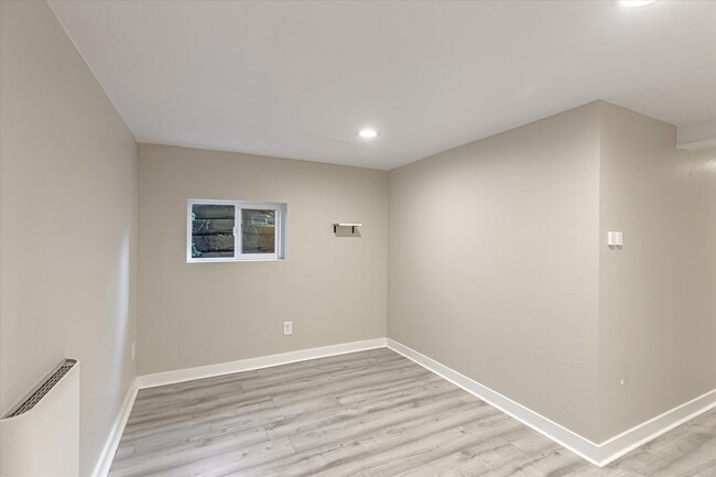 Photo - 10231 1st Ave S Unidad B